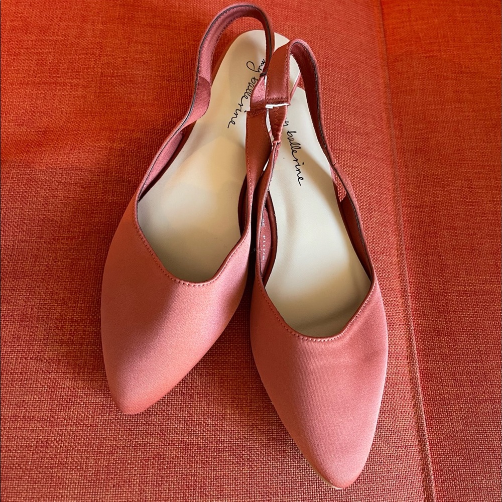 Pale Red Flats